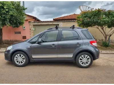 LOTE 003 - 01 IMP/SUZUKI SX4 2.0 16V 145 CV, 4WD, 5 PORTAS AUTOMÁTICO, ANO 2014/2014 CHASSI:***00546, GASOLINA (NO ESTADO)