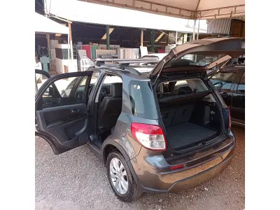 LOTE 003 - 01 IMP/SUZUKI SX4 2.0 16V 145 CV, 4WD, 5 PORTAS AUTOMÁTICO, ANO 2014/2014 CHASSI:***00546, GASOLINA (NO ESTADO)