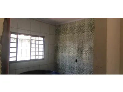LOTE 001 - 01 CASA SEMI ACABADA NO CONDOMÍNIO ALVORADA RUA 21 QUADRA 54 PARQUE ESTRELA DÁLVA IX, MATRÍCULA DO IMÓVEL Nº 26.825 ARÉA DO CONDOMÍNIO 1.440M². (NO ESTADO)