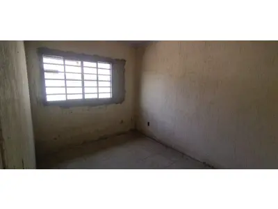 LOTE 005 - 01 CASA SEMI ACABADA NO CONDOMÍNIO ALVORADA RUA 21 QUADRA 54 PARQUE ESTRELA DÁLVA IX, MATRÍCULA DO IMÓVEL Nº 26.829 ARÉA DO CONDOMÍNIO 1.440M². (NO ESTADO)