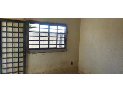 LOTE 003 - 01 CASA SEMI ACABADA NO CONDOMÍNIO ALVORADA RUA 21 QUADRA 54 PARQUE ESTRELA DÁLVA IX, MATRÍCULA DO IMÓVEL Nº 26.827 ARÉA DO CONDOMÍNIO 1.440M². (NO ESTADO)