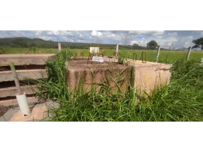 LOTE 081 - 07 SAPATAS DE CONCRETO PARA SUSTENTAÇÃO DE TORRES  (NO ESTADO, NÃO SABEMOS SE FUNCIONA. LEILÃO NÃO TEM GARANTIA E NEM DEVOLUÇÃO).