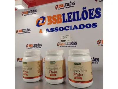 LOTE 094 - 03 POTES DE LEVEDURAS EM FLOCOS VEGAN WAY NUTRITIONAL YEAST 500G SABOR NATURAL. (NO ESTADO, LEILÃO NÃO TEM GARANTIA E NEM DEVOLUÇÃO, SUJEITO A POSSÍVEIS AVARIAS VISÍVEIS/OCULTAS E/OU AUSÊNCIA DE COMPONENTES).
