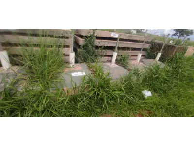 LOTE 082 - 10 SAPATAS DE CONCRETO PARA SUSTENTAÇÃO DE TORRE (NO ESTADO, NÃO SABEMOS SE FUNCIONA. LEILÃO NÃO TEM GARANTIA E NEM DEVOLUÇÃO).