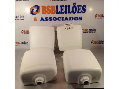 LOTE 151 - 04 CAIXAS DE DESCARGA COM AVARIAS. (NO ESTADO, LEILÃO NÃO TEM GARANTIA E NEM DEVOLUÇÃO, SUJEITO A POSSÍVEIS AVARIAS VISÍVEIS/OCULTAS E/OU AUSÊNCIA DE COMPONENTES).