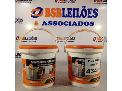 LOTE 434 - 02 BALDES DE DESMOLDANTE PARA FORMAS 3,6L. (NO ESTADO, LEILÃO NÃO TEM GARANTIA E NEM DEVOLUÇÃO, SUJEITO A POSSÍVEIS AVARIAS VISÍVEIS/OCULTAS E/OU AUSÊNCIA DE COMPONENTES).
