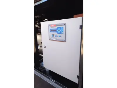 LOTE 001 - 01 GRUPO MOTOR GERADOR 81 KVA, MOTOR MWM 6 CILINDROS D229-6, BOMBA INJETORA BOSH, 01 BATERIA DE 100 A, GERADOR CRAMACO, POTÊNCIA 81 KVA, CORRENTE 115 A, QUADRO DE PARTIDA MANUAL, QUADRO DE TRANSFERÊNCIA AUTOMÁTICA, DISJUNTOR DE PROTEÇÃO 250 A, TÁNQUE NA BASE DE 120 LITROS, ANO JULHO DE 2006, CARENADO .(NO ESTADO)