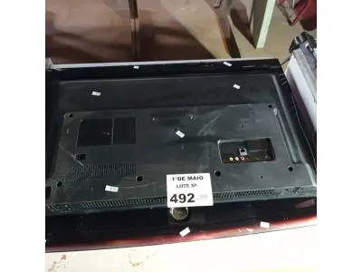 LOTE 492 - 02 TVS MARCAS E MODELOS DIVERSOS PARA RETIRADA DE PEÇAS. (NO ESTADO, LEILÃO NÃO TEM GARANTIA E NEM DEVOLUÇÃO, SUJEITO A POSSÍVEIS AVARIAS VISÍVEIS/OCULTAS E/OU AUSÊNCIA DE COMPONENTES).