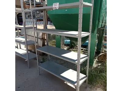 LOTE 630 - 01 ESTANTE DE FERRO COM 05 PRATELEIRAS. (NO ESTADO, LEILÃO NÃO TEM GARANTIA E NEM DEVOLUÇÃO, SUJEITO A POSSÍVEIS AVARIAS VISÍVEIS/OCULTAS E/OU AUSÊNCIA DE COMPONENTES).