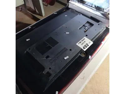 LOTE 492 - 02 TVS MARCAS E MODELOS DIVERSOS PARA RETIRADA DE PEÇAS. (NO ESTADO, LEILÃO NÃO TEM GARANTIA E NEM DEVOLUÇÃO, SUJEITO A POSSÍVEIS AVARIAS VISÍVEIS/OCULTAS E/OU AUSÊNCIA DE COMPONENTES).