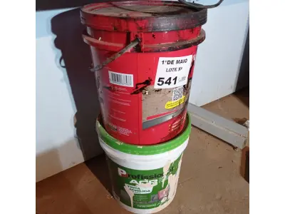 LOTE 541 - 01 BALDE DE DRYKOPRIMER ACQUA, PRIMER ASFÁLTICO A BASE D’AGUA 18L E 01 BALDE DE TINTA ACRÍLICA RENNER NA COR PÊSSEGO 18L. (NO ESTADO, LEILÃO NÃO TEM GARANTIA E NEM DEVOLUÇÃO, SUJEITO A POSSÍVEIS AVARIAS VISÍVEIS/OCULTAS E/OU AUSÊNCIA DE COMPONENTES).