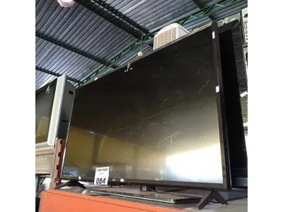 LOTE 084 - 02 TV’S MARCAS E MODELOS DIVERSOS PARA RETIRADA DE PEÇAS. (NO ESTADO, LEILÃO NÃO TEM GARANTIA E NEM DEVOLUÇÃO, SUJEITO A POSSÍVEIS AVARIAS VISÍVEIS/OCULTAS E/OU AUSÊNCIA DE COMPONENTES).