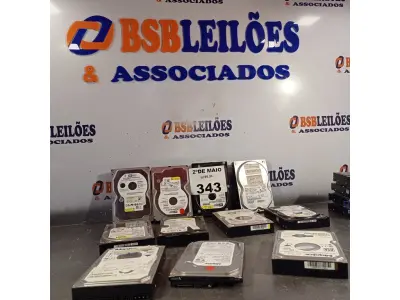LOTE 343 - 15 HARD DISC PARA PC MARCAS E MODELOS DIVERSOS. (NO ESTADO, LEILÃO NÃO TEM GARANTIA E NEM DEVOLUÇÃO, SUJEITO A POSSÍVEIS AVARIAS VISÍVEIS/OCULTAS E/OU AUSÊNCIA DE COMPONENTES).