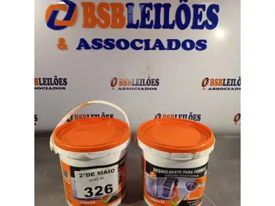LOTE 326 - 02 BALDES DE DESMOLDANTE PARA FORMAS 3,6L. (NO ESTADO, LEILÃO NÃO TEM GARANTIA E NEM DEVOLUÇÃO, SUJEITO A POSSÍVEIS AVARIAS VISÍVEIS/OCULTAS E/OU AUSÊNCIA DE COMPONENTES).