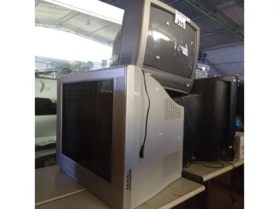 LOTE 375 - 03 TVS DE TUBO MARCAS E MODELOS DIVERSOS. (NO ESTADO, LEILÃO NÃO TEM GARANTIA E NEM DEVOLUÇÃO, SUJEITO A POSSÍVEIS AVARIAS VISÍVEIS/OCULTAS E/OU AUSÊNCIA DE COMPONENTES).