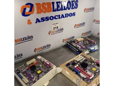 LOTE 218 - 03 PLACAS MÃE MARCAS E MODELOS DIVERSOS. (NO ESTADO, LEILÃO NÃO TEM GARANTIA E NEM DEVOLUÇÃO, SUJEITO A POSSÍVEIS AVARIAS VISÍVEIS/OCULTAS E/OU AUSÊNCIA DE COMPONENTES).