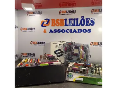 LOTE 219 - 03 PLACAS MÃE MARCAS E MODELOS DIVERSOS. (NO ESTADO, LEILÃO NÃO TEM GARANTIA E NEM DEVOLUÇÃO, SUJEITO A POSSÍVEIS AVARIAS VISÍVEIS/OCULTAS E/OU AUSÊNCIA DE COMPONENTES).