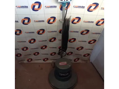 LOTE 415 - 01 ENCERADEIRA INDUSTRIAL MARCA BANDEIRANTE. (NO ESTADO, LEILÃO NÃO TEM GARANTIA E NEM DEVOLUÇÃO, SUJEITO A POSSÍVEIS AVARIAS VISÍVEIS/OCULTAS E/OU AUSÊNCIA DE COMPONENTES).