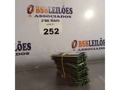 LOTE 252 - 01 LOTE COM VÁRIAS MEMORIAS PARA PC MARCAS E MODELOS DIVERSOS. (NO ESTADO, LEILÃO NÃO TEM GARANTIA E NEM DEVOLUÇÃO, SUJEITO A POSSÍVEIS AVARIAS VISÍVEIS/OCULTAS E/OU AUSÊNCIA DE COMPONENTES).