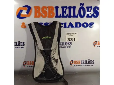 LOTE 331 - 01 CAMELBAK NA COR CINZA. (NO ESTADO, LEILÃO NÃO TEM GARANTIA E NEM DEVOLUÇÃO, SUJEITO A POSSÍVEIS AVARIAS VISÍVEIS/OCULTAS E/OU AUSÊNCIA DE COMPONENTES).