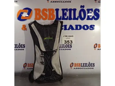 LOTE 353 - 01 CAMELBAK NA COR PRETA. (NO ESTADO, LEILÃO NÃO TEM GARANTIA E NEM DEVOLUÇÃO, SUJEITO A POSSÍVEIS AVARIAS VISÍVEIS/OCULTAS E/OU AUSÊNCIA DE COMPONENTES).