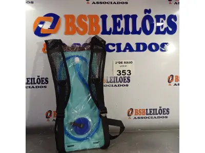 LOTE 353 - 01 CAMELBAK NA COR PRETA. (NO ESTADO, LEILÃO NÃO TEM GARANTIA E NEM DEVOLUÇÃO, SUJEITO A POSSÍVEIS AVARIAS VISÍVEIS/OCULTAS E/OU AUSÊNCIA DE COMPONENTES).