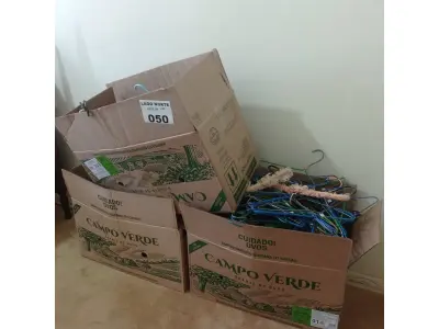 LOTE 050 - 03 CAIXAS CONTENDO DIVERSOS CABIDES (NO ESTADO, NÃO SABEMOS SE FUNCIONA. LEILÃO NÃO TEM GARANTIA E NEM DEVOLUÇÃO).