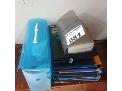 LOTE 081 - 01 LOTE COM PASTAS PARA DOCUMENTOS (NO ESTADO, NÃO SABEMOS SE FUNCIONA. LEILÃO NÃO TEM GARANTIA E NEM DEVOLUÇÃO).