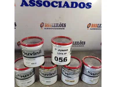 LOTE 056 - 06 LATAS DE COLORANTE SUVINIL 900ML NAS CORES VERDE OXIDO. (NO ESTADO, LEILÃO NÃO TEM GARANTIA E NEM DEVOLUÇÃO, SUJEITO A POSSÍVEIS AVARIAS VISÍVEIS/OCULTAS E/OU AUSÊNCIA DE COMPONENTES).