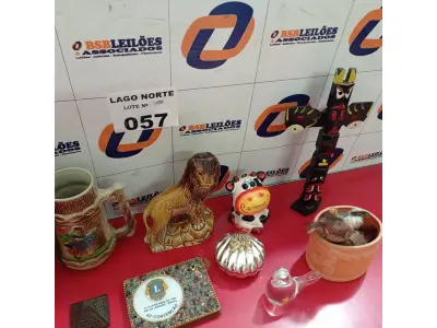 LOTE 057 - 01 LOTE COM ARTIGOS DE DECORAÇÃO (NO ESTADO, NÃO SABEMOS SE FUNCIONA. LEILÃO NÃO TEM GARANTIA E NEM DEVOLUÇÃO).