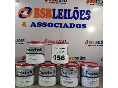 LOTE 056 - 06 LATAS DE COLORANTE SUVINIL 900ML NAS CORES VERDE OXIDO. (NO ESTADO, LEILÃO NÃO TEM GARANTIA E NEM DEVOLUÇÃO, SUJEITO A POSSÍVEIS AVARIAS VISÍVEIS/OCULTAS E/OU AUSÊNCIA DE COMPONENTES).