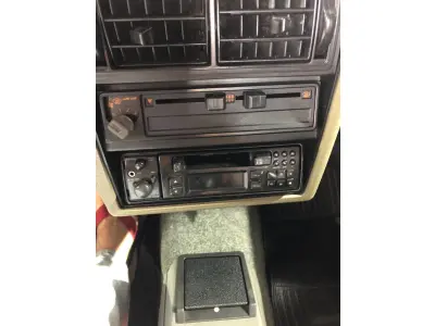 LOTE 307 - 01 GOL 1000 MODELO ANTIGO ANO 1993; 88.000 KM RODADOS. CARRO EM EXCELENTE ESTADO DE CONSERVAÇÃO. (NO ESTADO)