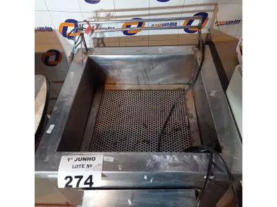 LOTE 274 - 01 FRITADEIRA ELÉTRICA. (NO ESTADO, LEILÃO NÃO TEM GARANTIA E NEM DEVOLUÇÃO, SUJEITO A POSSÍVEIS AVARIAS VISÍVEIS/OCULTAS E/OU AUSÊNCIA DE COMPONENTES).