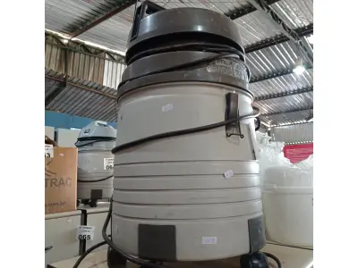 LOTE 130 - 01 ASPIRADOR DE PÓ MARCA PROSDÓCIMO HIDRO VAC A20 INCOMPLETO. (NO ESTADO, LEILÃO NÃO TEM GARANTIA E NEM DEVOLUÇÃO, SUJEITO A POSSÍVEIS AVARIAS VISÍVEIS/OCULTAS E/OU AUSÊNCIA DE COMPONENTES).