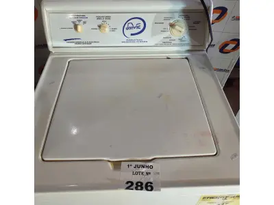 LOTE 286 - 01 MÁQUINA DE LAVAR ROUPAS. (NO ESTADO, LEILÃO NÃO TEM GARANTIA E NEM DEVOLUÇÃO, SUJEITO A POSSÍVEIS AVARIAS VISÍVEIS/OCULTAS E/OU AUSÊNCIA DE COMPONENTES).