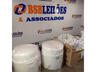 LOTE 258 - 02 FRASQUEIRAS SUPPLY CLEAN COM 04 REFIS. (NO ESTADO, LEILÃO NÃO TEM GARANTIA E NEM DEVOLUÇÃO, SUJEITO A POSSÍVEIS AVARIAS VISÍVEIS/OCULTAS E/OU AUSÊNCIA DE COMPONENTES).