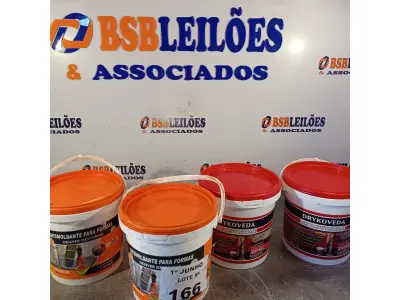LOTE 166 - 02 BALDES DE DRYKOVEDA E 02 BALDES DE DESMOLDANTE PARA FORMAS 3,6L. (NO ESTADO, LEILÃO NÃO TEM GARANTIA E NEM DEVOLUÇÃO, SUJEITO A POSSÍVEIS AVARIAS VISÍVEIS/OCULTAS E/OU AUSÊNCIA DE COMPONENTES).
