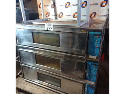 LOTE 277 - 01 FORNO ELÉTRICO INDUSTRIAL MARCA METALMAQ COM 03 PORTAS. (NO ESTADO, LEILÃO NÃO TEM GARANTIA E NEM DEVOLUÇÃO, SUJEITO A POSSÍVEIS AVARIAS VISÍVEIS/OCULTAS E/OU AUSÊNCIA DE COMPONENTES).