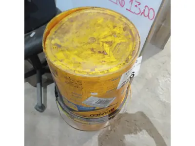 LOTE 226 - 01 BALDE DE VEDACIT BIANCO E 01 BALDE DE ADITIVO IMPERMEABILIZANTE PARA CONCRETO E ARGAMASSAS 18L. (NO ESTADO, LEILÃO NÃO TEM GARANTIA E NEM DEVOLUÇÃO, SUJEITO A POSSÍVEIS AVARIAS VISÍVEIS/OCULTAS E/OU AUSÊNCIA DE COMPONENTES).