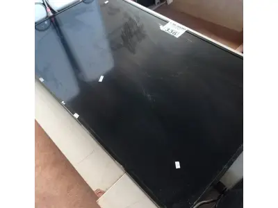 LOTE 336 - 01 TV LG 47” POL PARA RETIRADA DE PEÇAS. (NO ESTADO, LEILÃO NÃO TEM GARANTIA E NEM DEVOLUÇÃO, SUJEITO A POSSÍVEIS AVARIAS VISÍVEIS/OCULTAS E/OU AUSÊNCIA DE COMPONENTES).