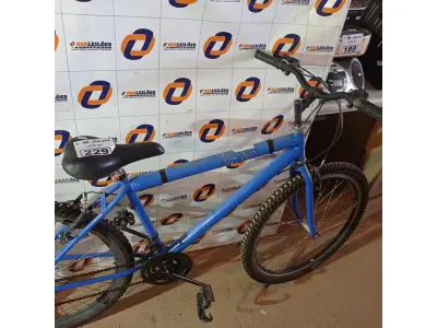 LOTE 229 - 01 BICICLETA ARO 26. (NO ESTADO, LEILÃO NÃO TEM GARANTIA E NEM DEVOLUÇÃO, SUJEITO A POSSÍVEIS AVARIAS VISÍVEIS/OCULTAS E/OU AUSÊNCIA DE COMPONENTES).