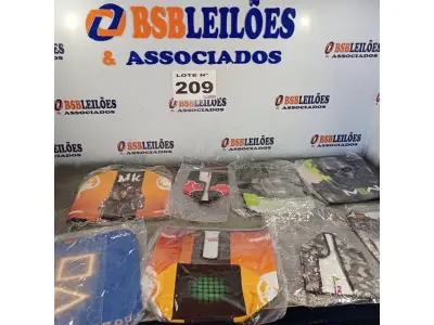 LOTE 209 - 01 - CAPAS CONSOLE (NO ESTADO, NÃO SABEMOS SE FUNCIONA. LEILÃO NÃO TEM GARANTIA E NEM DEVOLUÇÃO, SUJEITO A POSSÍVEIS AVARIAS VISÍVEIS/OCULTAS E/OU AUSÊNCIA DE COMPONENTES)