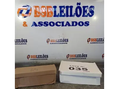 LOTE 035 - 02 – PARES DE CALÇADOS FEMININO Nº 37 (NO ESTADO, NÃO SABEMOS SE FUNCIONA. LEILÃO NÃO TEM GARANTIA E NEM DEVOLUÇÃO, SUJEITO A POSSÍVEIS AVARIAS VISÍVEIS/OCULTAS E/OU AUSÊNCIA DE COMPONENTES)