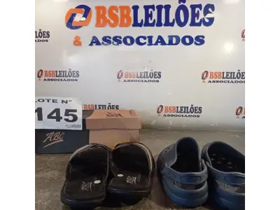 LOTE 145 - 02 – PARES DE CALÇADOS MASCULINO Nº 39 (NO ESTADO, NÃO SABEMOS SE FUNCIONA. LEILÃO NÃO TEM GARANTIA E NEM DEVOLUÇÃO, SUJEITO A POSSÍVEIS AVARIAS VISÍVEIS/OCULTAS E/OU AUSÊNCIA DE COMPONENTES)