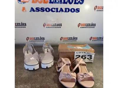 LOTE 263 - 02 – PARES DE CALÇADOS FEMININO Nº 38 (NO ESTADO, NÃO SABEMOS SE FUNCIONA. LEILÃO NÃO TEM GARANTIA E NEM DEVOLUÇÃO, SUJEITO A POSSÍVEIS AVARIAS VISÍVEIS/OCULTAS E/OU AUSÊNCIA DE COMPONENTES)
