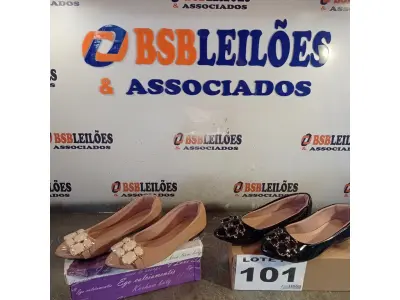 LOTE 101 - 02 – PARES DE CALÇADOS FEMININO Nº 35 (NO ESTADO, NÃO SABEMOS SE FUNCIONA. LEILÃO NÃO TEM GARANTIA E NEM DEVOLUÇÃO, SUJEITO A POSSÍVEIS AVARIAS VISÍVEIS/OCULTAS E/OU AUSÊNCIA DE COMPONENTES)