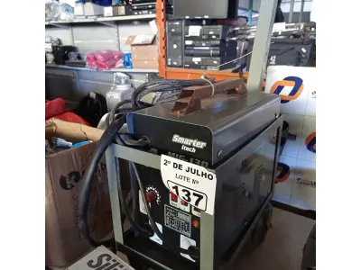 LOTE 137 - 01 MÁQUINA DE SOLDA MIG MARCA INTECH MACHINE MODELO MIG-130. (NO ESTADO, LEILÃO NÃO TEM GARANTIA E NEM DEVOLUÇÃO, SUJEITO A POSSÍVEIS AVARIAS VISÍVEIS/OCULTAS E/OU AUSÊNCIA DE COMPONENTES).