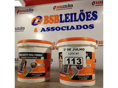 LOTE 113 - 02 BALDES DE DESMOLDANTE PARA FORMAS. 3,6L. (NO ESTADO, LEILÃO NÃO TEM GARANTIA E NEM DEVOLUÇÃO, SUJEITO A POSSÍVEIS AVARIAS VISÍVEIS/OCULTAS E/OU AUSÊNCIA DE COMPONENTES).