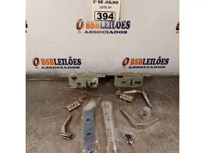 LOTE 394 - 02 FECHADURAS SILVANA INCOMPLETAS. (NO ESTADO, LEILÃO NÃO TEM GARANTIA E NEM DEVOLUÇÃO, SUJEITO A POSSÍVEIS AVARIAS VISÍVEIS/OCULTAS E/OU AUSÊNCIA DE COMPONENTES).