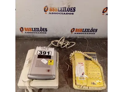 LOTE 391 - 01 VÍDEO PORTEIRO E 01 APARELHO DE TELEFONE. (NO ESTADO, LEILÃO NÃO TEM GARANTIA E NEM DEVOLUÇÃO, SUJEITO A POSSÍVEIS AVARIAS VISÍVEIS/OCULTAS E/OU AUSÊNCIA DE COMPONENTES).